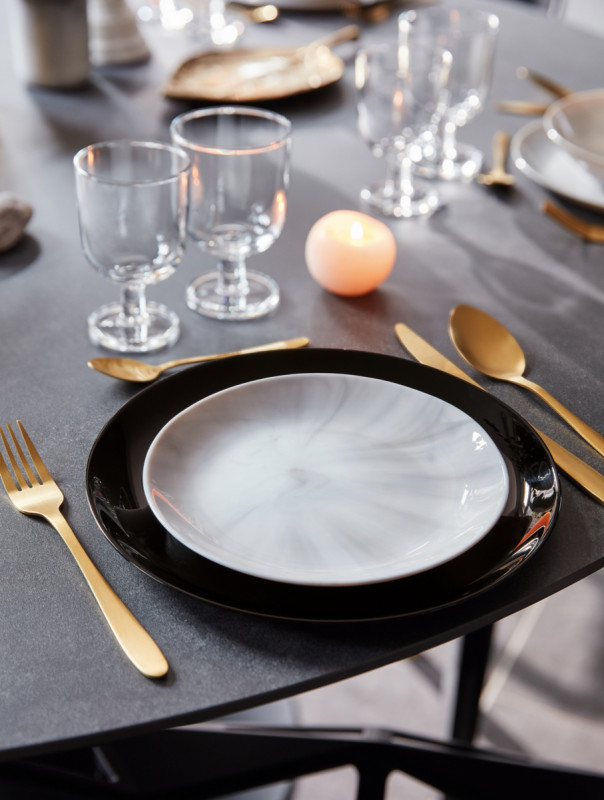 Assiette coupe plate rond noir verre trempé Ø 19 cm Diwali Luminarc